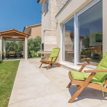Tesa By Interhome