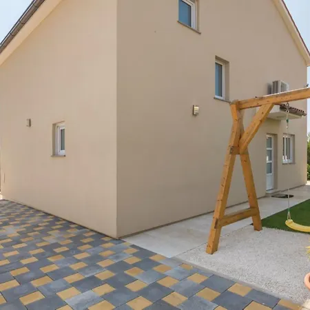 Tesa By Interhome Villa