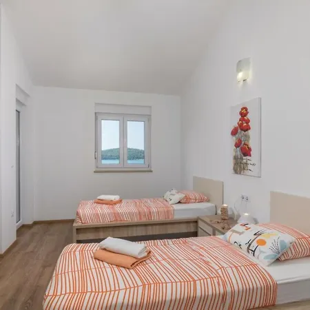 Tesa By Interhome Villa Medulin